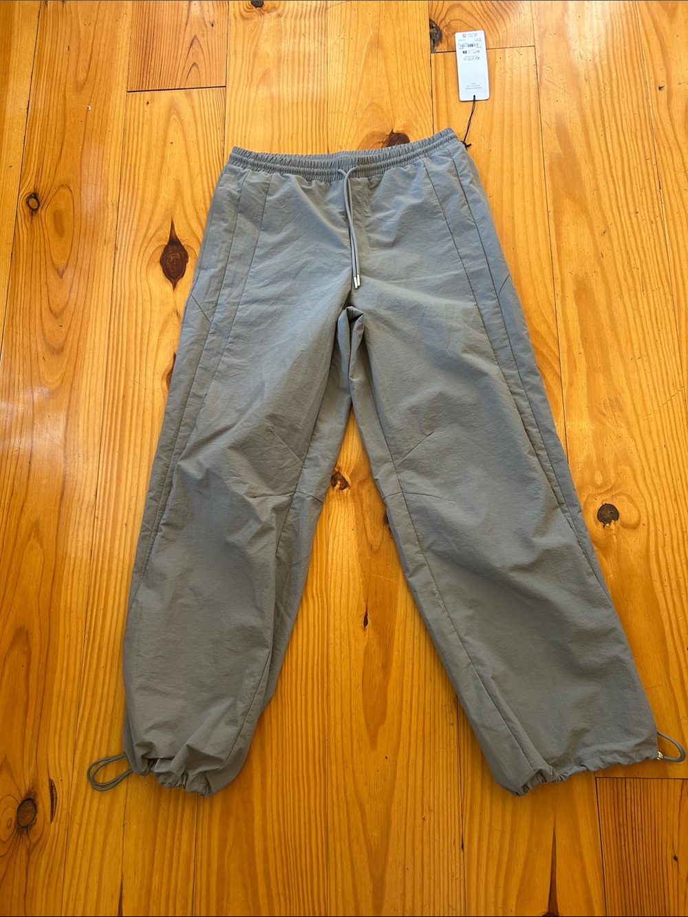 ALO Yoga Gray Drawstring Track Joggers